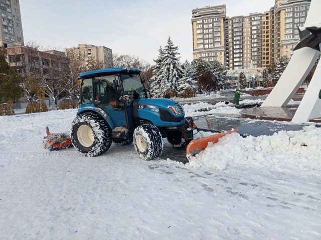 Intervenția serviciilor municipale pentru deszăpezire și lichidarea situațiilor de avariere